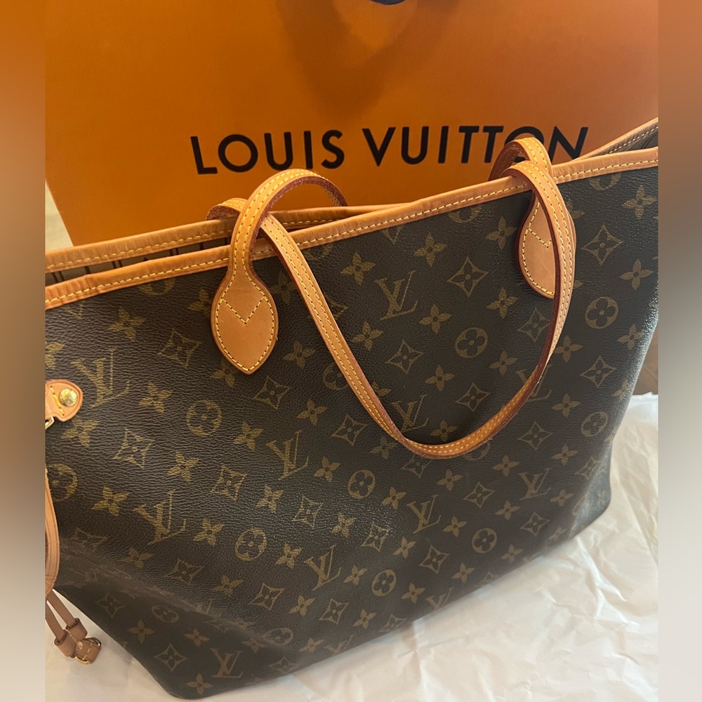 LOUIS VUITTON NEVERFULL GM MONOGRAM Authenticated - Picture 2 of 16